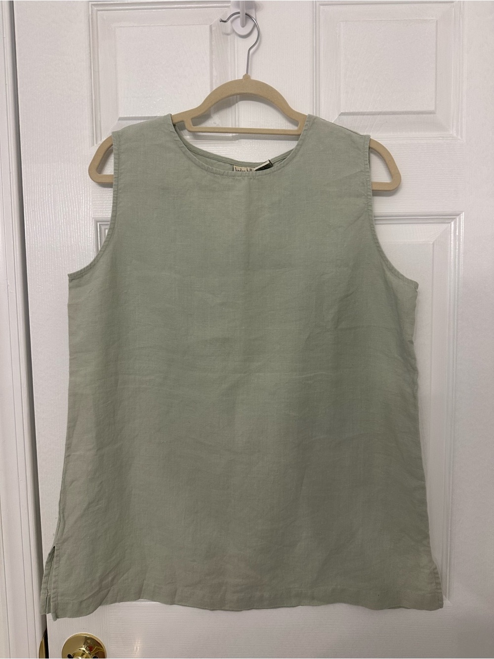 Linden Sleeveless Linen-Blend Tank in Sage